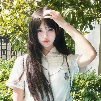 甜蜜寂寞女孩